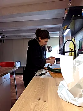 Lina lou4 online show from September 11, 7:42 am