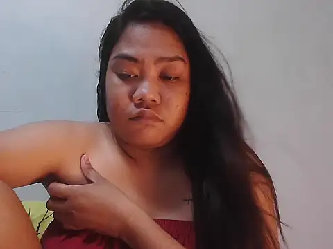 xxpretty jewelxx online show from October 9, 2:43 pm