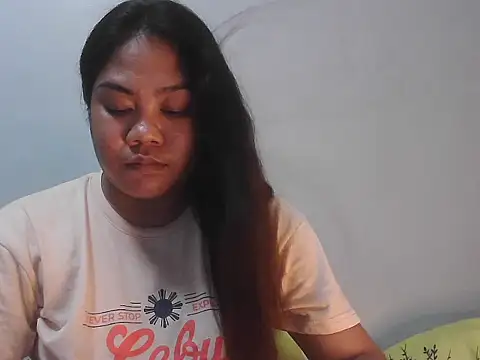 xxpretty jewelxx online show from October 3, 11:37 am