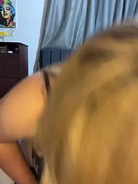 Melissa Bianco online show from April 3, 4:54 am