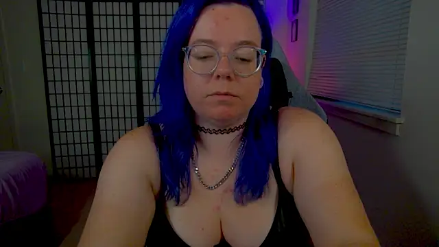 KiraSpitQueen online show from August 3, 3:54 am