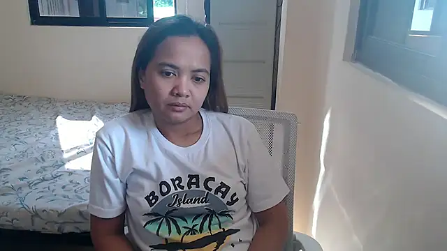 Snapshot of xTheLastVIRGINx chatting on October 23, 5:57 am xTheLastVIRGINx online show from October 23, 5:57 am