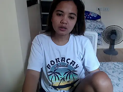 xTheLastVIRGINx online show from January 15, 5:57 am