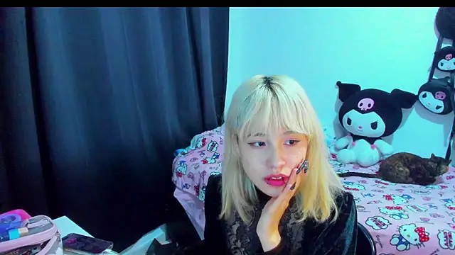 Akane-Mou online show from January 17, 2:30 am