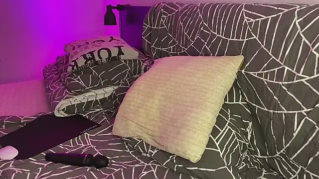 spottyyy online show from April 7, 6:43 pm