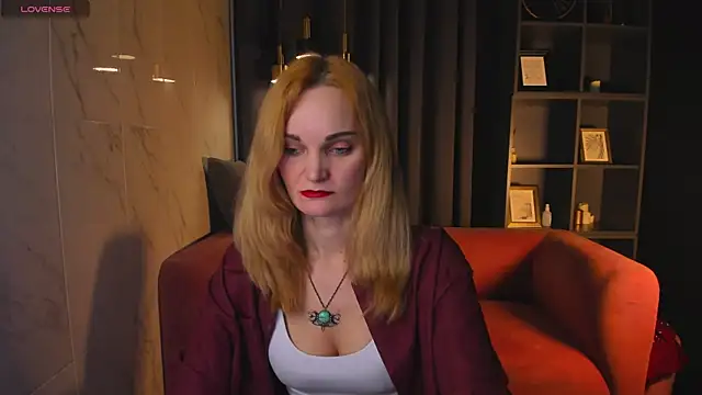 SaraSubtlety online show from December 17, 1:26 pm