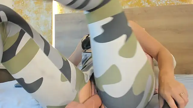 Valentina Ross  online show from October 24, 12:45 pm