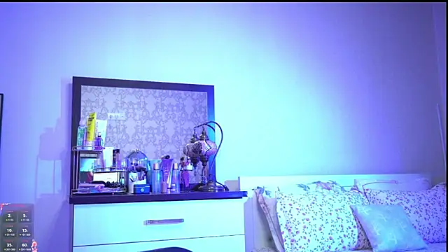 merca 8 online show from December 3, 11:45 am