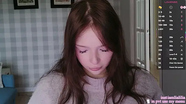 lialiliaa online show from May 11, 9:55 am