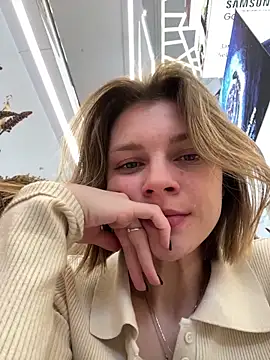 ValenciaShock online show from April 9, 7:03 am