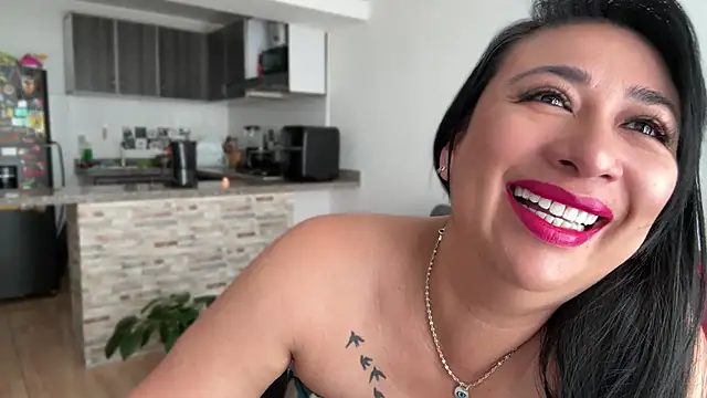 Karina Yang online show from April 14, 8:09 pm