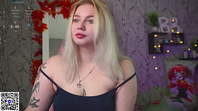 Moon Valkyrie online show from November 15, 9:21 am