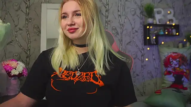 Moon Valkyrie online show from March 5, 9:16 am