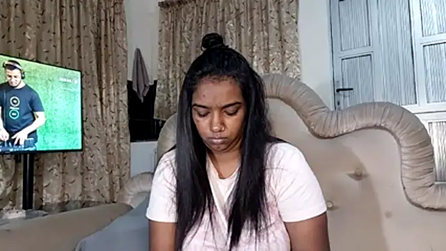 Xindias fantasyX online show from June 29, 8:19 pm