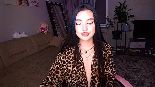 Snapshot of __Malika__ chatting on October 23, 3:07 pm Malika online show from October 23, 3:07 pm