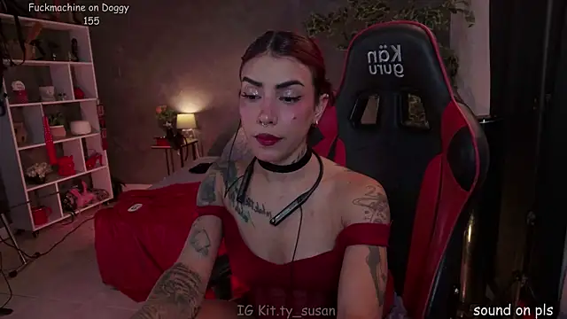 kitty pruu online show from June 8, 11:15 pm