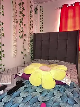 DazedGlade online show from December 18, 11:59 am