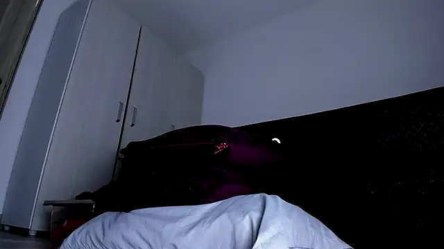 Skarleth69 online show from October 24, 12:28 am