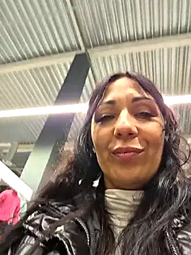 LeticiaWoods online show from April 4, 6:18 pm