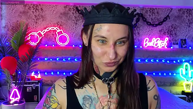 Cool Freak  online show from February 20, 10:39 am