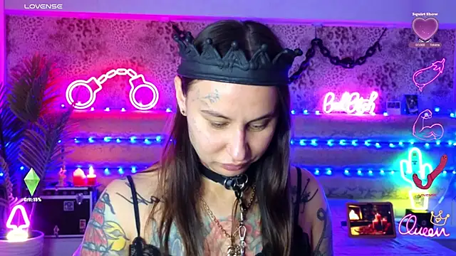 Cool Freak  online show from February 8, 10:30 am