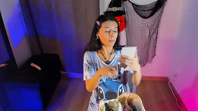 NanaRott online show from October 30, 7:59 pm