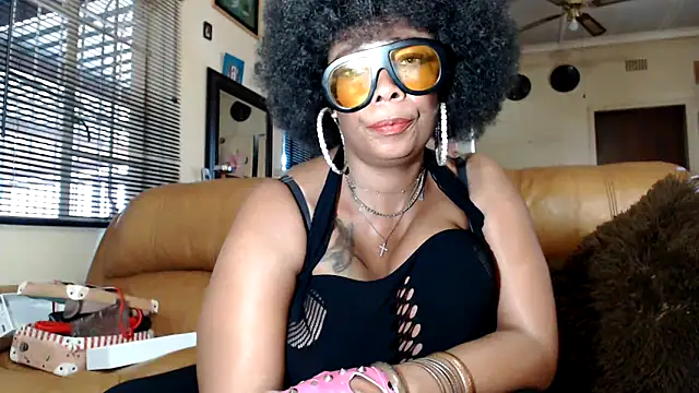 Gucci Bx online show from March 22, 2:56 pm