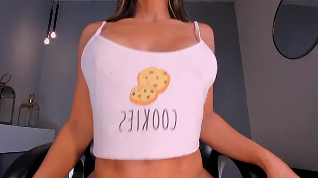 RenataReyes online show from March 9, 2:15 am