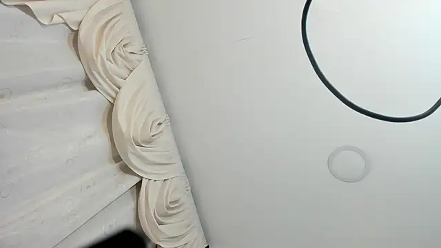 sarita loven online show from March 31, 4:56 am