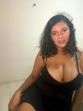 -Marivalda- online show from November 11, 8:50 pm