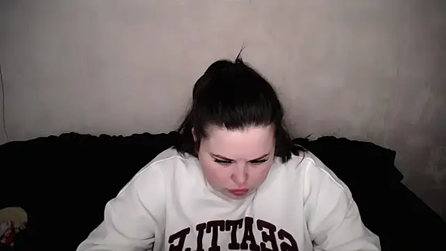 Emily Mo online show from March 24, 6:52 am