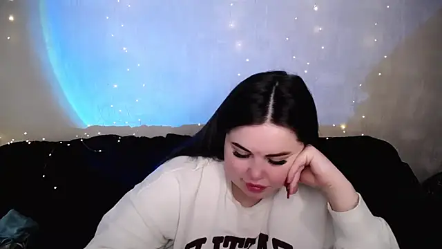 Emily Mo online show from March 4, 7:15 am