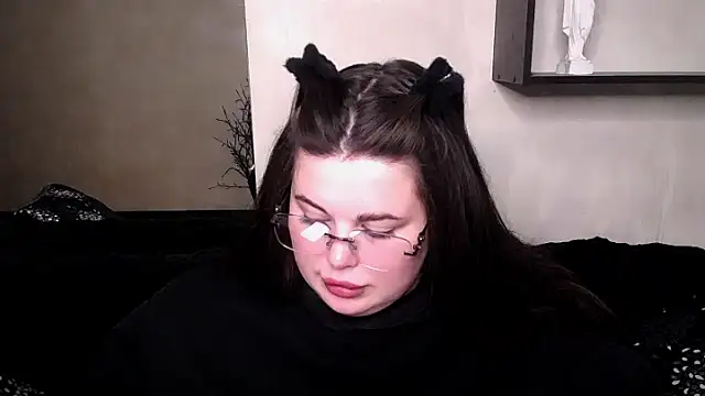 Emily Mo online show from October 7, 6:07 am