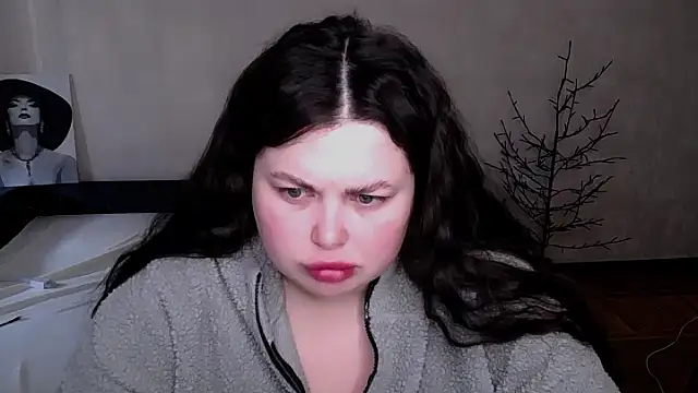 Emily Mo online show from April 21, 5:47 am