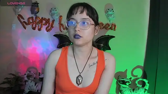 shantalc3rezo online show from October 17, 8:01 pm