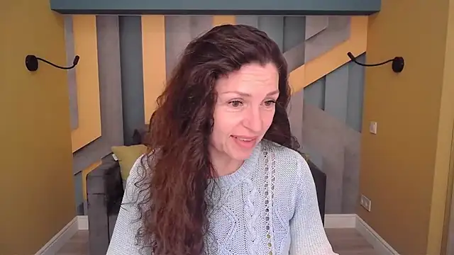 EllaLong online show from April 19, 11:43 am