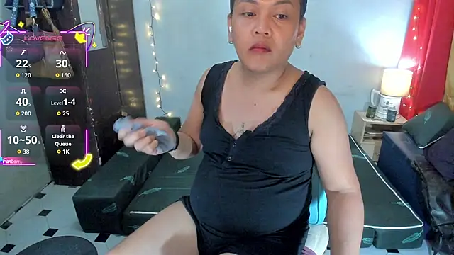 ivyDvil05 online show from March 5, 2:13 pm