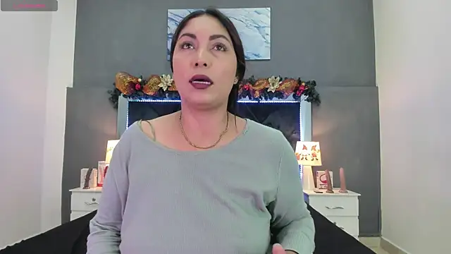 Lauralove 69 online show from December 16, 9:42 pm