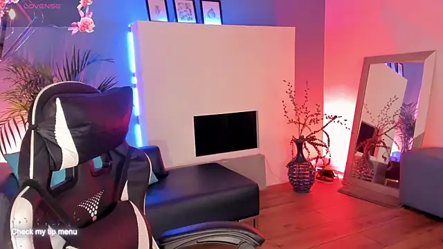 Megan inked online show from November 28, 3:31 am