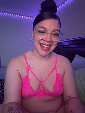 QueenNuttCollector online show from March 1, 10:48 am