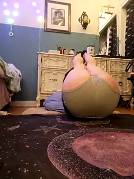 KARMICchaos xoxo online show from October 28, 8:53 am