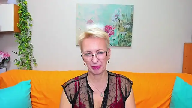 iamyourdream89 online show from November 18, 7:26 pm