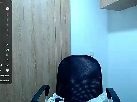 Danna Ross  online show from February 14, 11:34 am