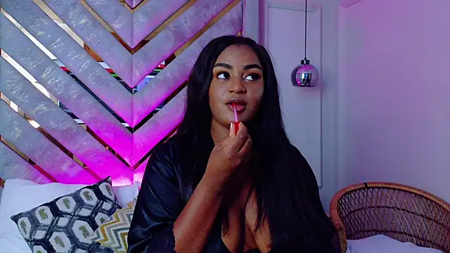 Noa Adams online show from November 17, 3:40 am