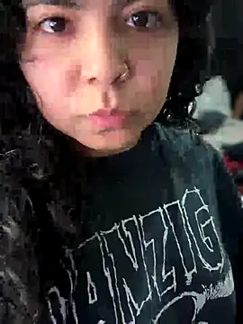 kimmiakiss22 online show from November 15, 2:45 am