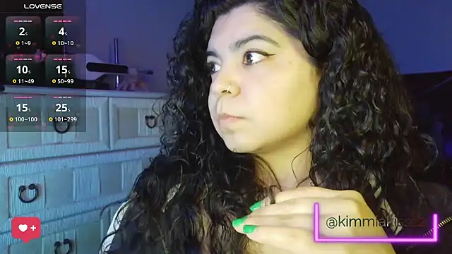 kimmiakiss22 online show from March 8, 2:04 am