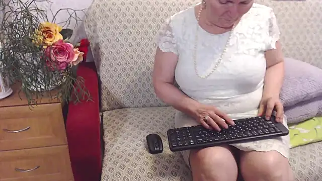 zarinafonliberman online show from December 16, 6:36 pm