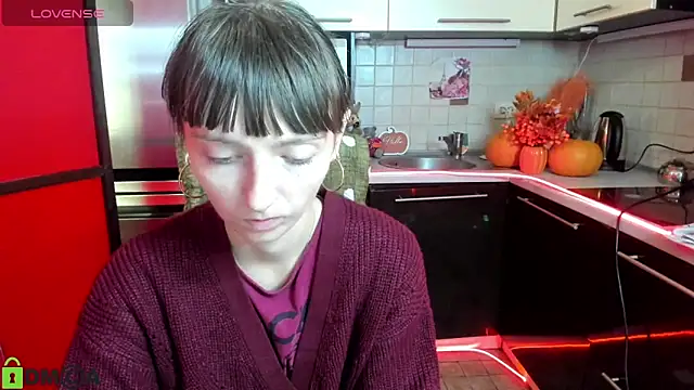 TayanaJons online show from September 30, 7:14 am