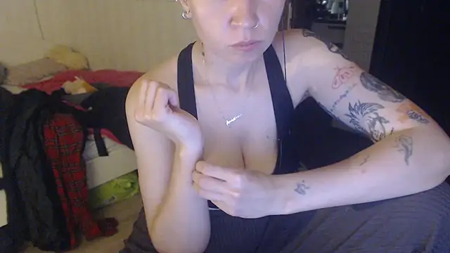 amanda kiss kiss online show from October 11, 5:48 pm