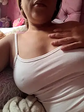 selena gomez2 online show from March 21, 5:18 pm